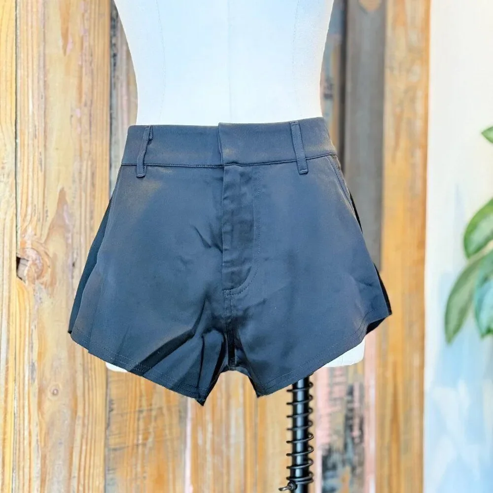 NWT RtA Flared Shorts in Black Sz 2